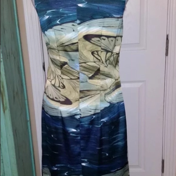 Sleeveless sheath dress - Picture 4 of 7